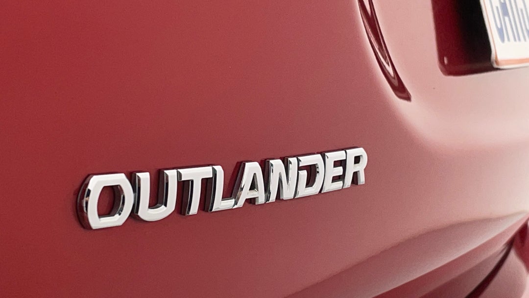 2018 Mitsubishi Outlander Es Adas 5 Seat (2wd), Automatic, 68727 km, Badge (Boot Left Side)