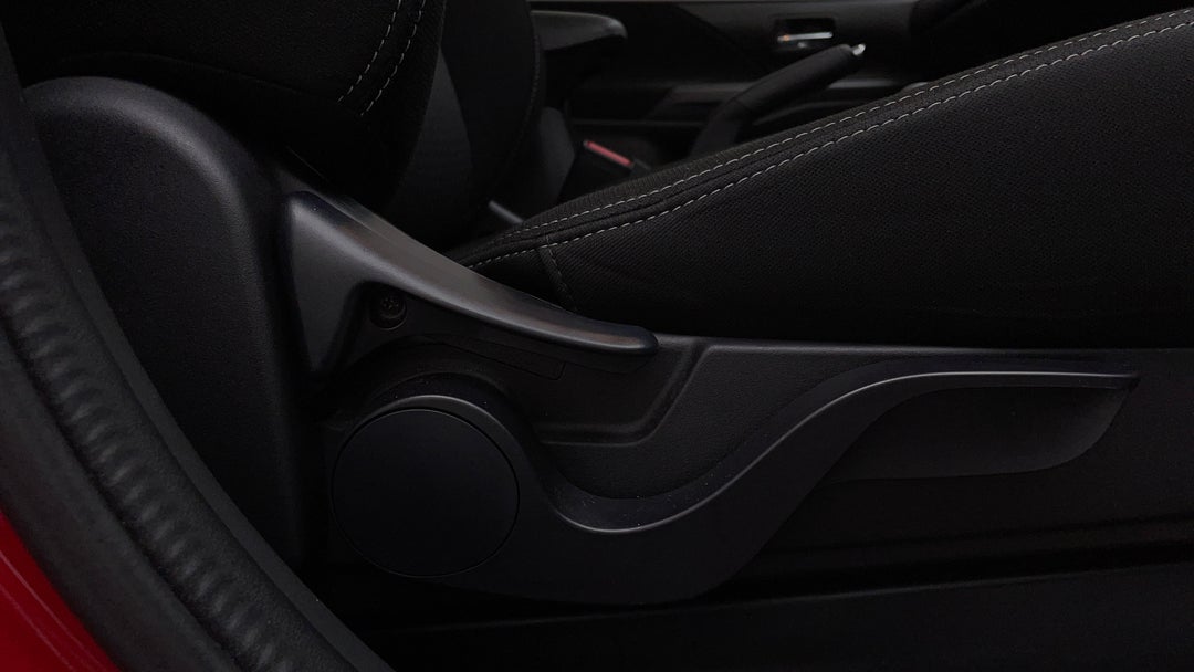 2018 Mitsubishi Outlander Es Adas 5 Seat (2wd), Automatic, 68727 km, Drivers Side Adjustment Panel