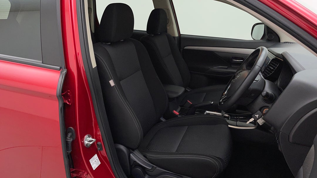 2018 Mitsubishi Outlander Es Adas 5 Seat (2wd), Automatic, 68727 km, Right Side Front Door Cabin View