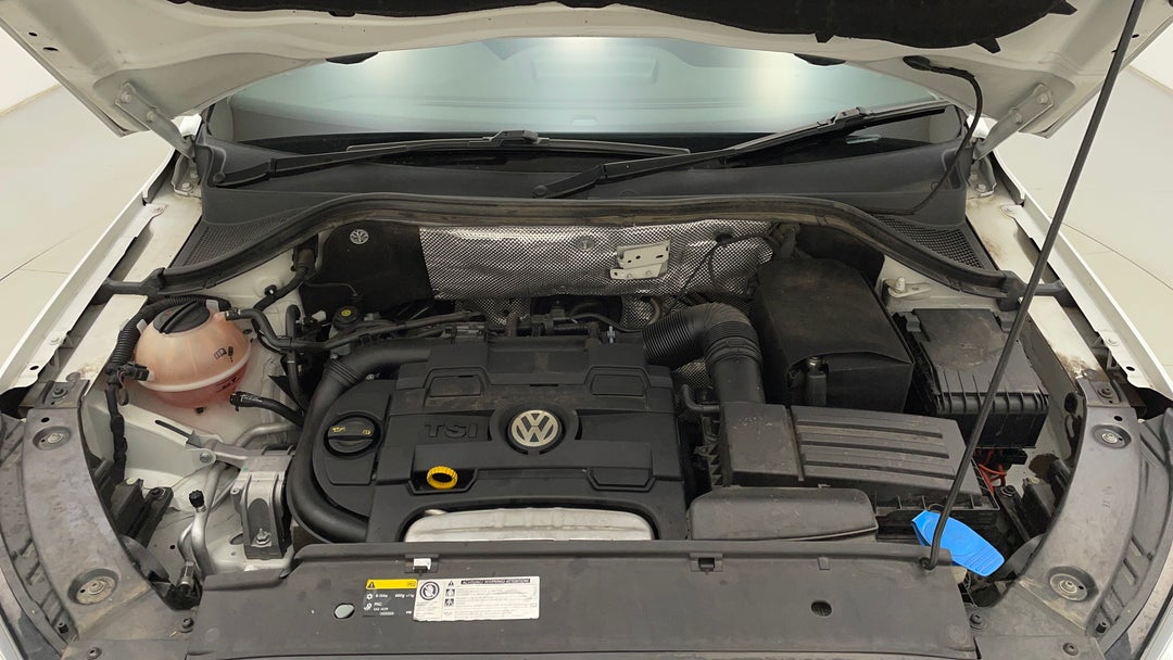 Open Bonnet (Engine)