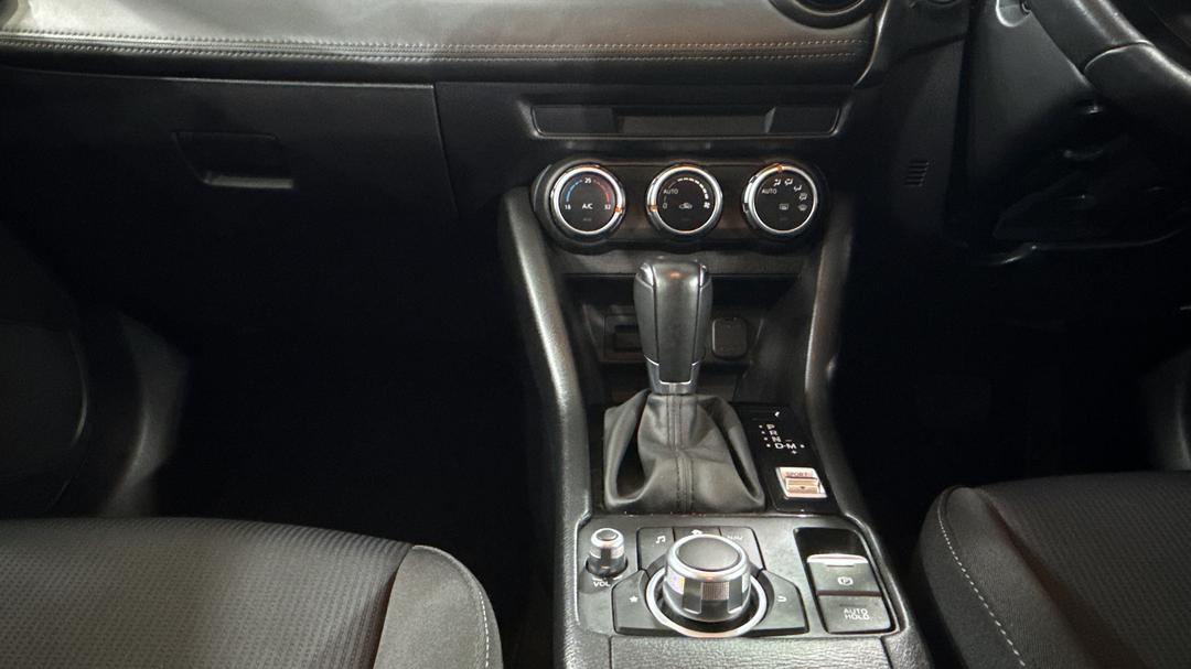 2020 Mazda CX-3 Maxx Sport (FWD), Automatic, 112237 km, Gear Lever 