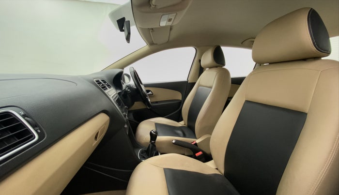 2017 Volkswagen Ameo COMFORTLINE 1.2, Petrol, Manual, 54,491 km, Right Side Front Door Cabin