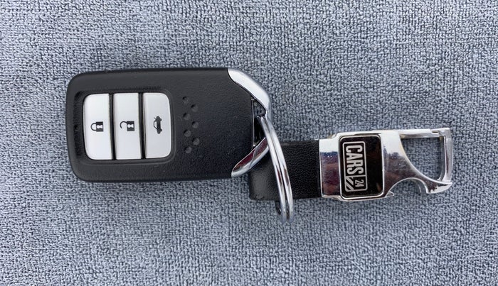 2020 Honda City V MT PETROL, Petrol, Manual, 24,486 km, Key Close Up