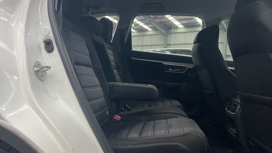 2017 Honda CR-V Vti (2WD), Automatic, 103544 km, Right Side Rear Door Cabin View