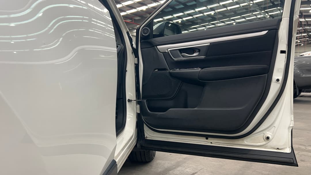 2017 Honda CR-V Vti (2WD), Automatic, 103544 km, Speaker View
