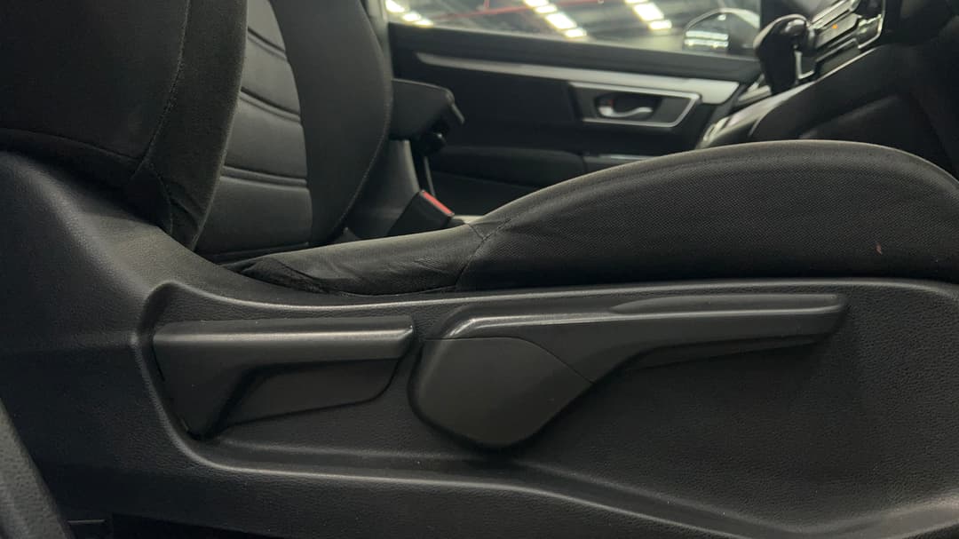 2017 Honda CR-V Vti (2WD), Automatic, 103544 km, Drivers Side Adjustment Panel