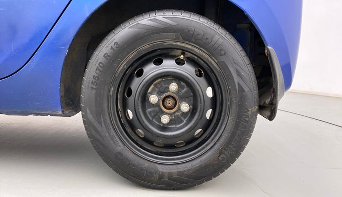 2016 Hyundai Eon SPORTZ, Petrol, Manual, 58,248 km, Left Rear Wheel