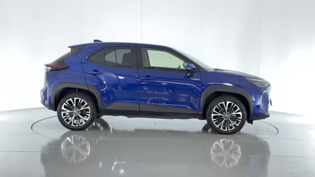2022 Toyota Yaris Cross Urban Hybrid, Automatic, 51757 km, Right Side View
