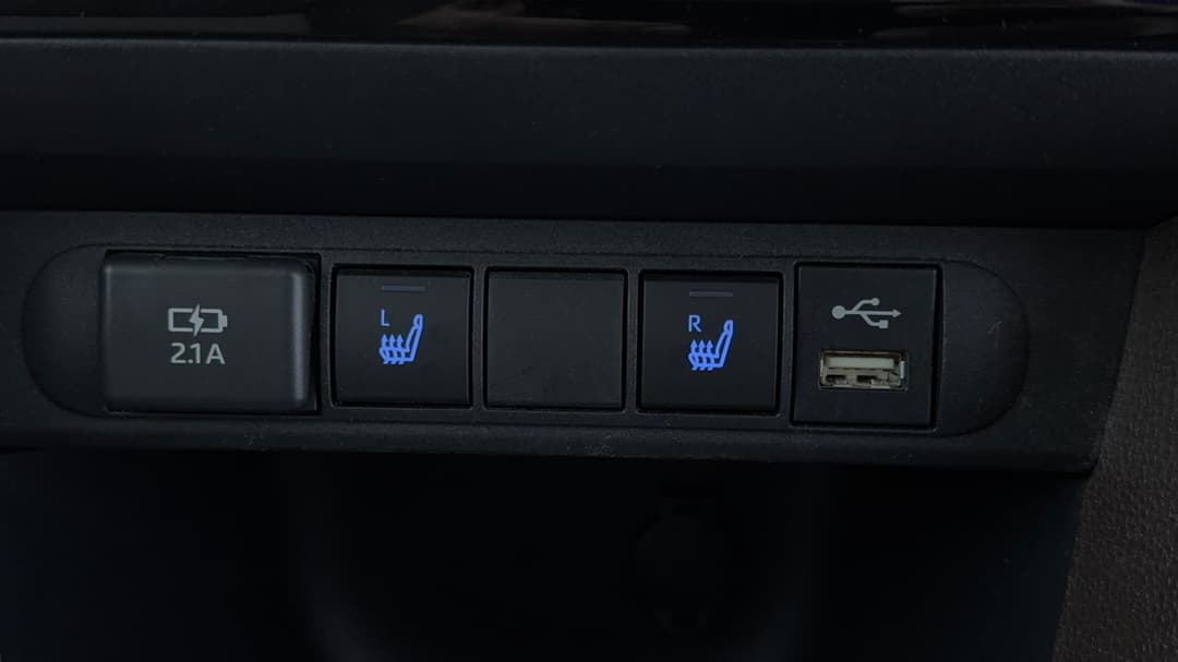 2022 Toyota Yaris Cross Urban Hybrid, Automatic, 51757 km, Ventilated Seats