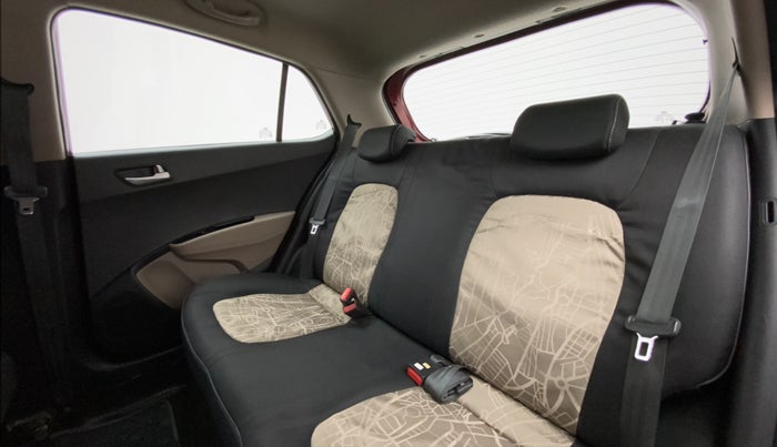 2014 Hyundai Grand i10 ASTA 1.2 VTVT, Petrol, Manual, 33,330 km, Right Side Rear Door Cabin