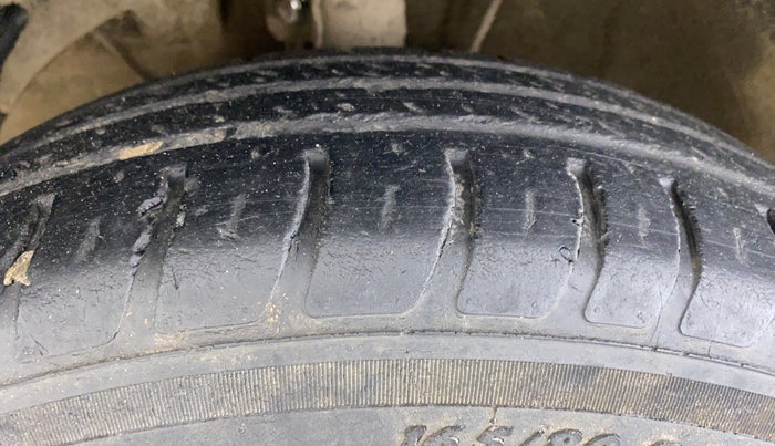 2018 Maruti Swift VXI, Petrol, Manual, 55,483 km, Left Front Tyre Tread