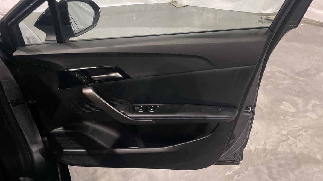 2023 MG Mg4 Excite 51, Automatic, 52386 km, Speaker View