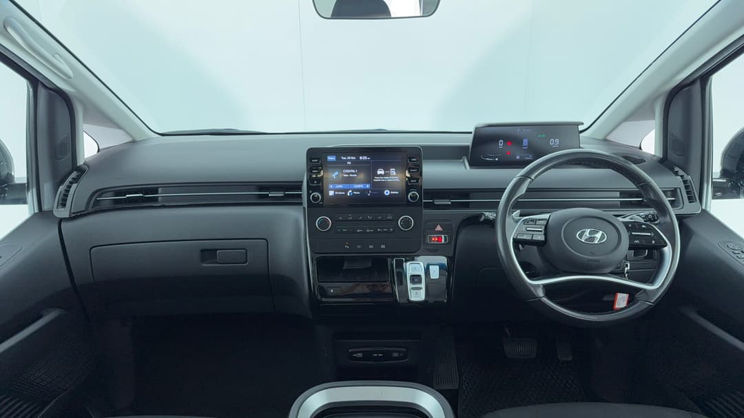 2022 Hyundai Staria Staria, Automatic, 95043 km, Dashboard View