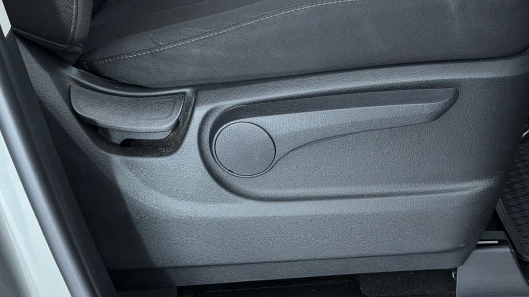 2022 Hyundai Staria Staria, Automatic, 95043 km, Drivers Side Adjustment Panel