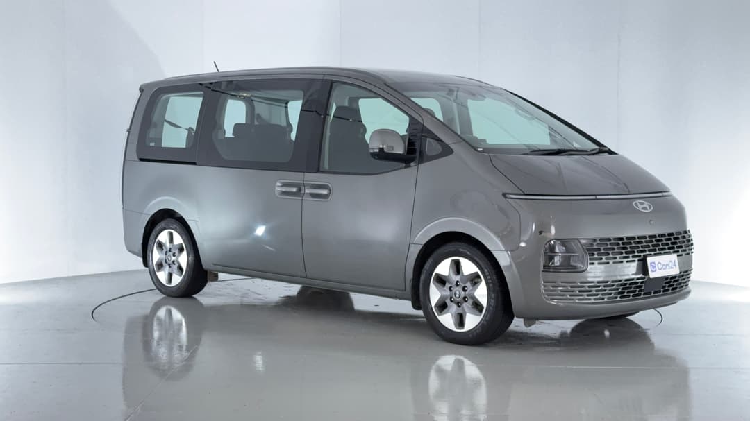 2022 Hyundai Staria Staria, Automatic, 95043 km, Right Front Diagonal (45- Degree) View
