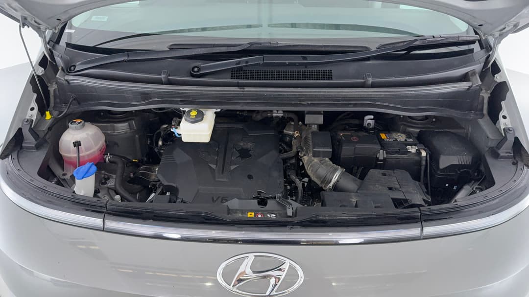 2022 Hyundai Staria Staria, Automatic, 95043 km, Open Bonnet (Engine)