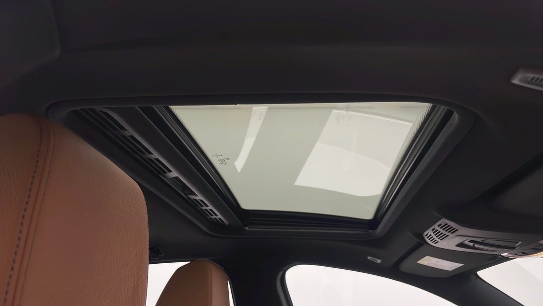Interior Sunroof/Moonroof