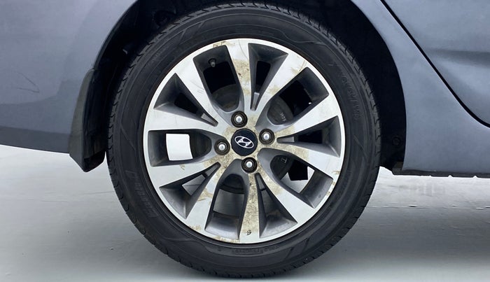 2015 Hyundai Verna FLUIDIC 1.6 SX CRDI, Diesel, Manual, 47,327 km, Right Rear Wheel
