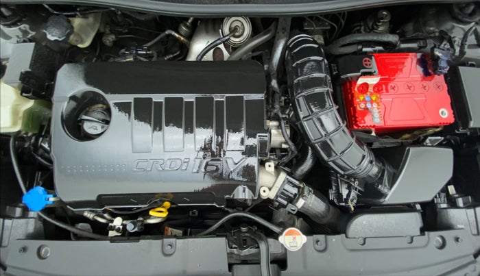 2015 Hyundai Verna FLUIDIC 1.6 SX CRDI, Diesel, Manual, 47,327 km, Engine Bonet View