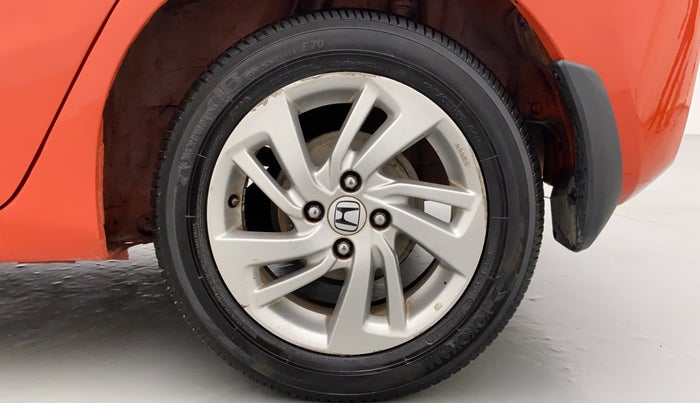 2015 Honda Jazz 1.2 V MT, Petrol, Manual, 49,463 km, Left Rear Wheel