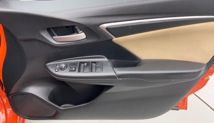 2015 Honda Jazz 1.2 V MT, Petrol, Manual, 49,463 km, Driver Side Door Panels Control