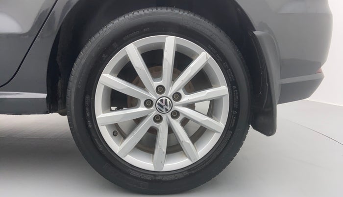 2018 Volkswagen Ameo HIGHLINE PLUS 1.0, Petrol, Manual, 65,371 km, Left Rear Wheel
