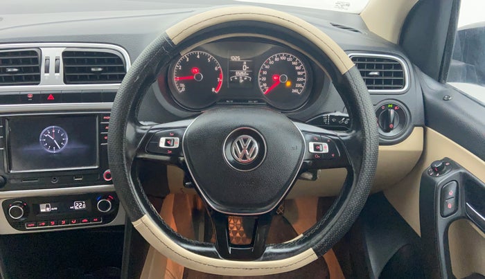 2018 Volkswagen Ameo HIGHLINE PLUS 1.0, Petrol, Manual, 65,371 km, Steering Wheel Close Up