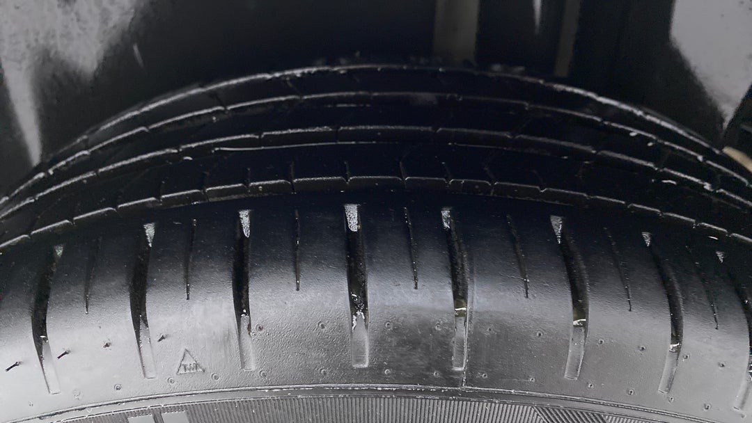 Left Rear Tyre Tread