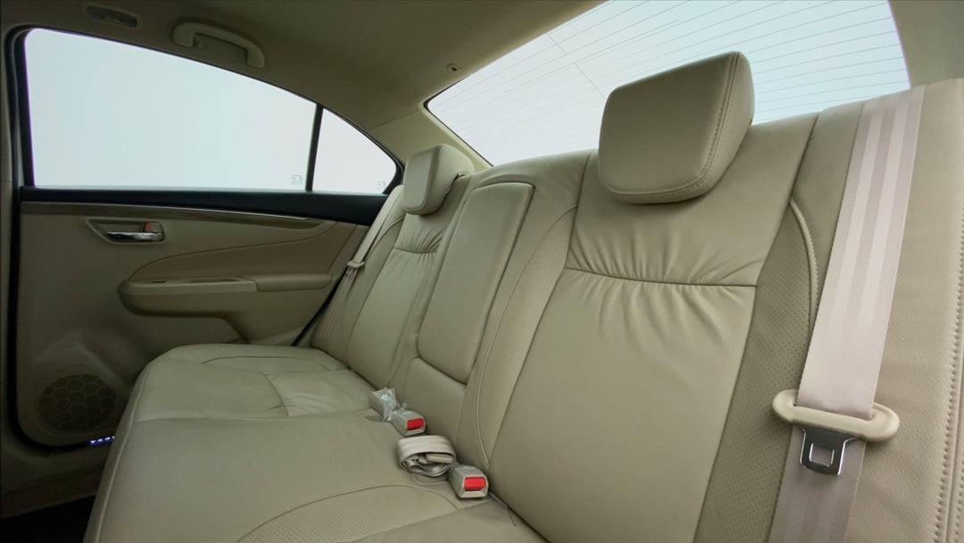 Right Side Rear Door Cabin