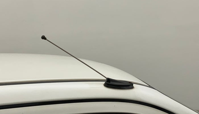 2010 Maruti Alto K10 VXI, Petrol, Manual, 60,477 km, Roof - Antenna has minor damage