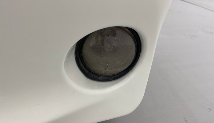 2011 Toyota Etios G, Petrol, Manual, 77,775 km, Left fog light - Not working
