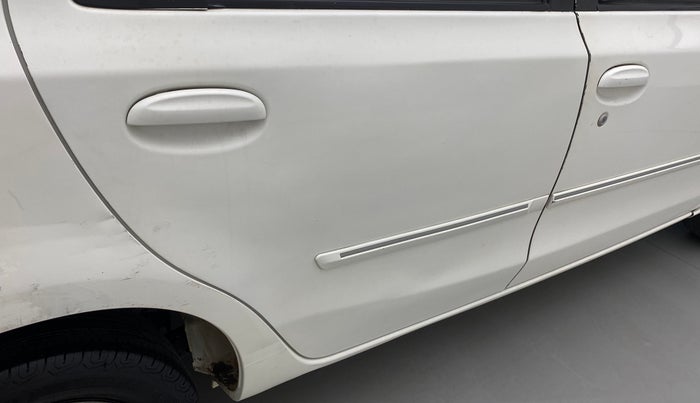 2011 Toyota Etios G, Petrol, Manual, 77,775 km, Right rear door - Minor scratches
