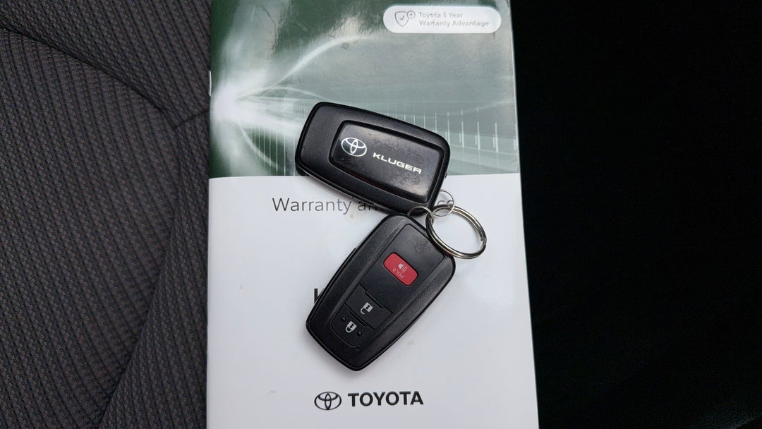 2022 Toyota Kluger Gx Hybrid AWD, Automatic, 96751 km, Key Close-up