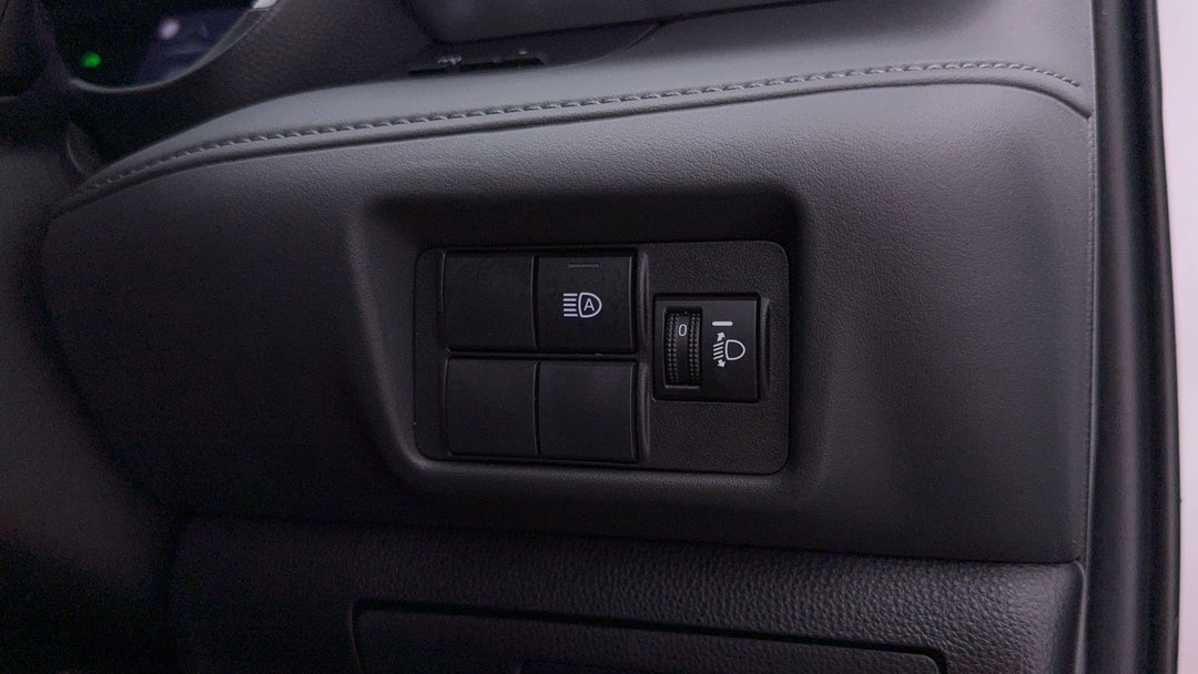 2022 Toyota Kluger Gx Hybrid AWD, Automatic, 96751 km, Utility Switches/Buttons