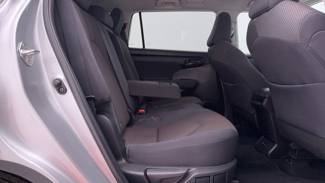 2022 Toyota Kluger Gx Hybrid AWD, Automatic, 96751 km, Right Side Rear Door Cabin View