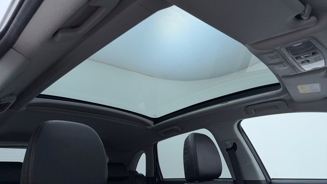 Interior Sunroof/Moonroof