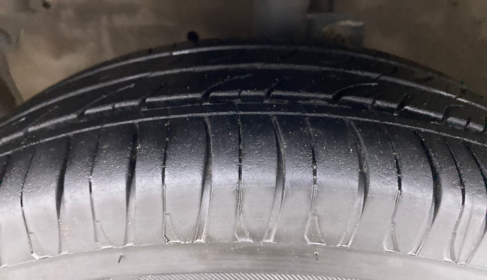 2019 Maruti Celerio VXI AGS, Petrol, Automatic, 81,541 km, Left Front Tyre Tread