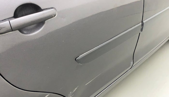2017 Maruti Swift VXI ABS, Petrol, Manual, 69,739 km, Right rear door - Slightly dented