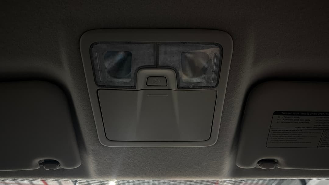 2017 Isuzu MU-X Ls-t (4x4), Automatic, 122929 km, On-Roof Controls/Sunglass holder