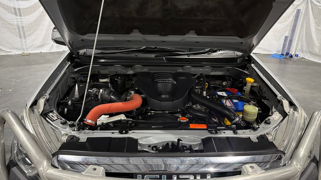 2017 Isuzu MU-X Ls-t (4x4), Automatic, 122929 km, Open Bonnet (Engine)