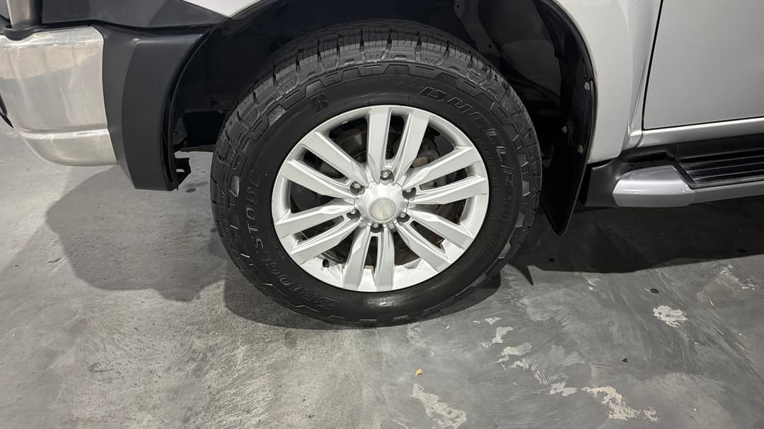 2017 Isuzu MU-X Ls-t (4x4), Automatic, 122929 km, Left Front Wheel