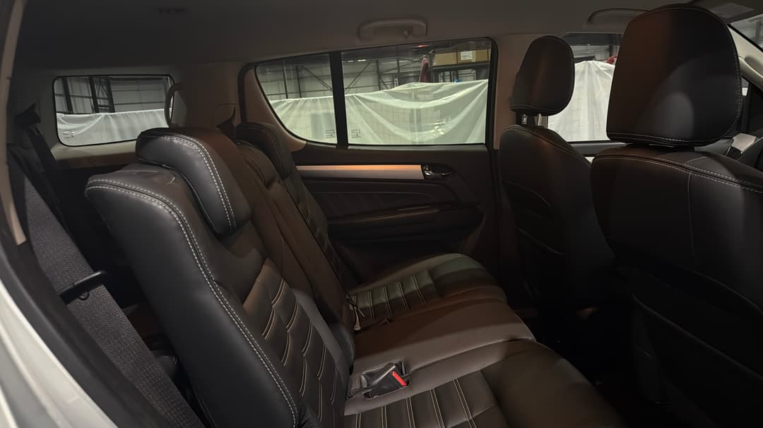 2017 Isuzu MU-X Ls-t (4x4), Automatic, 122929 km, Right Side Rear Door Cabin View