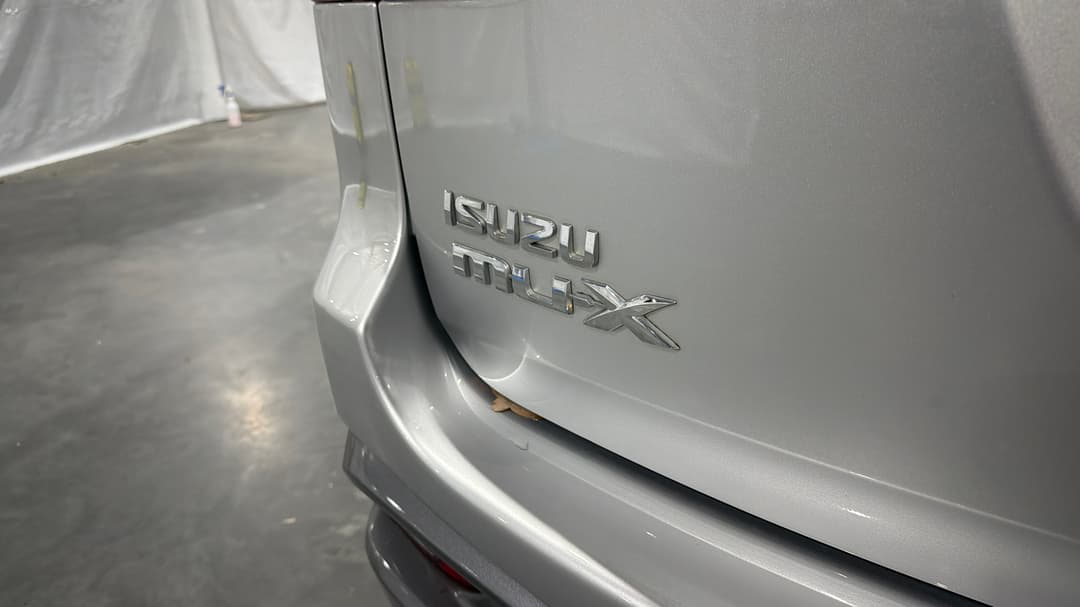 2017 Isuzu MU-X Ls-t (4x4), Automatic, 122929 km, Badge (Boot Left Side)