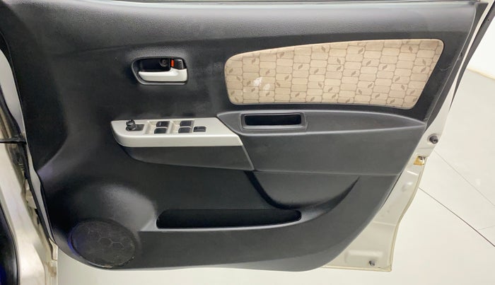 2015 Maruti Wagon R 1.0 VXI, Petrol, Manual, 48,555 km, Driver Side Door Panels Control