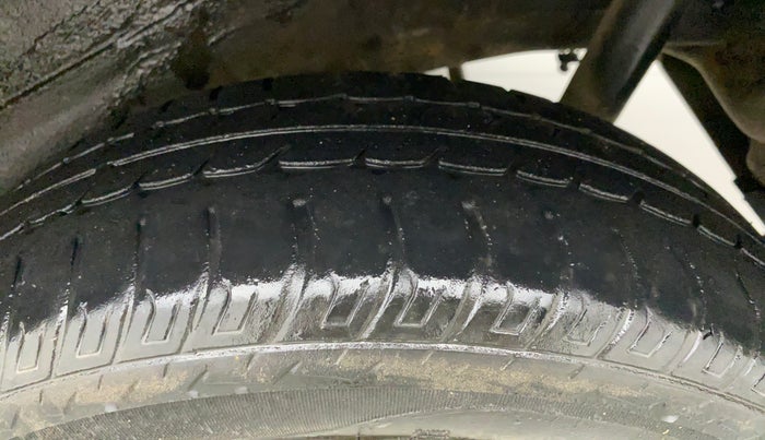 2015 Maruti Wagon R 1.0 VXI, Petrol, Manual, 48,555 km, Left Rear Tyre Tread