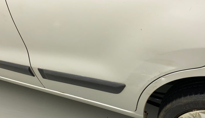 2015 Maruti Wagon R 1.0 VXI, Petrol, Manual, 48,555 km, Rear left door - Slightly dented