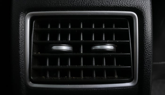 2019 Volkswagen Polo HIGHLINE 1.0 PETROL, Petrol, Manual, 63,299 km, Rear AC Vents