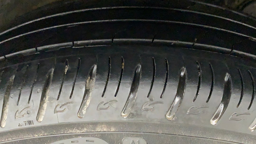 Left Rear Tyre Tread