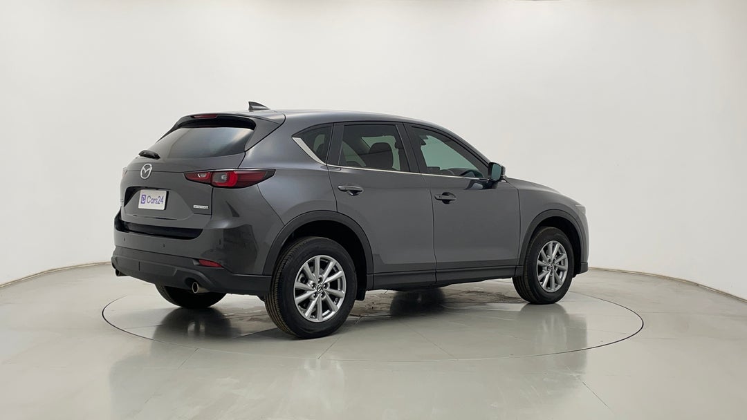 Right Back Diagonal (45- Degree) View