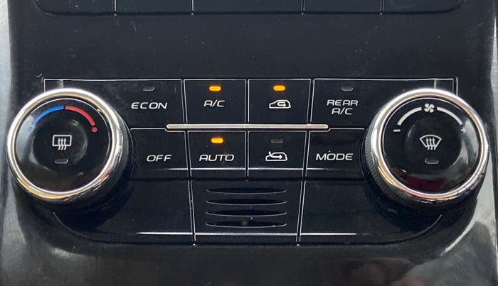 2019 Mahindra XUV500 W9, Diesel, Manual, 7,733 km, Automatic Climate Control